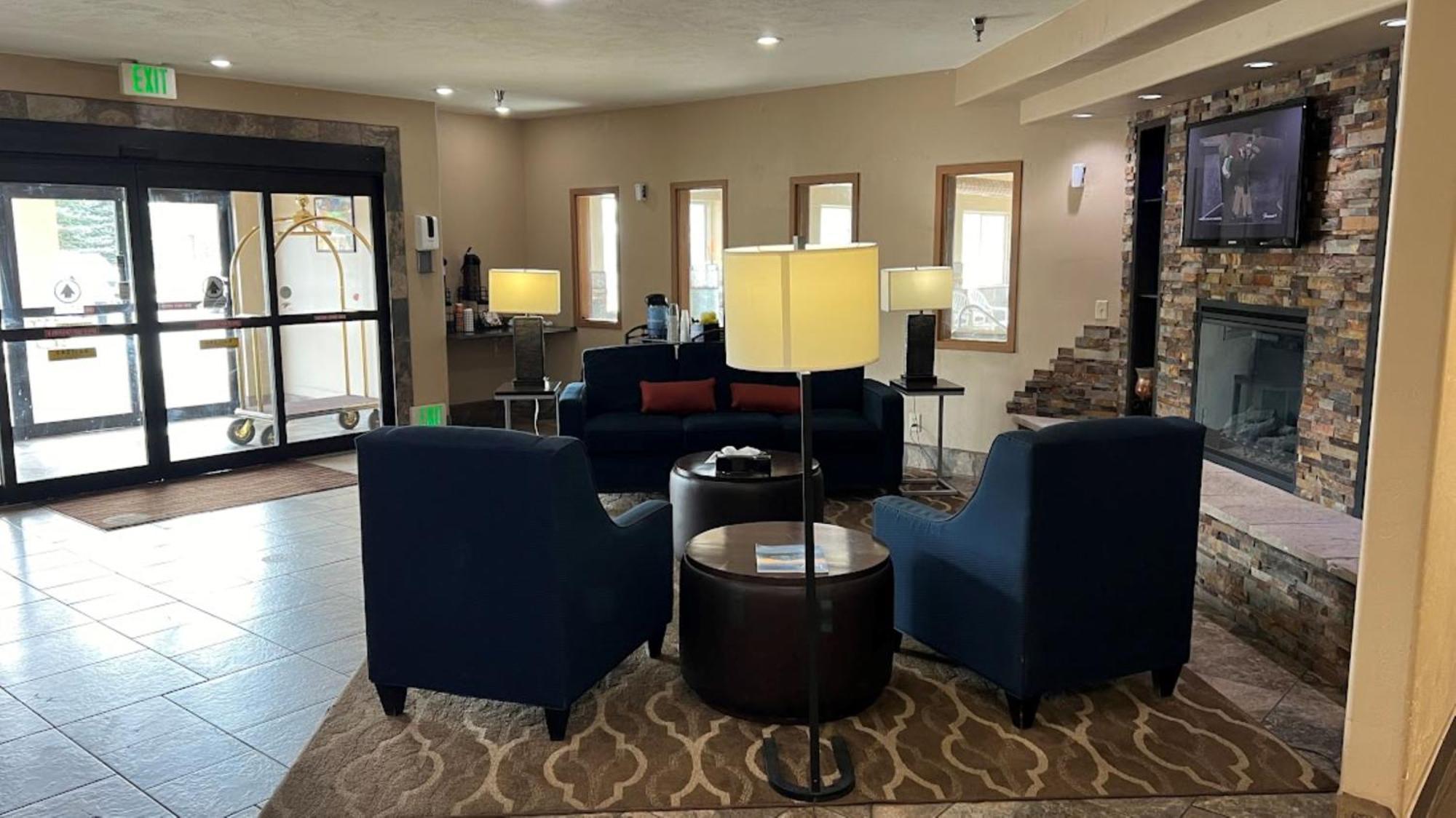 Comfort & Gunnison-crested Butte Hotel